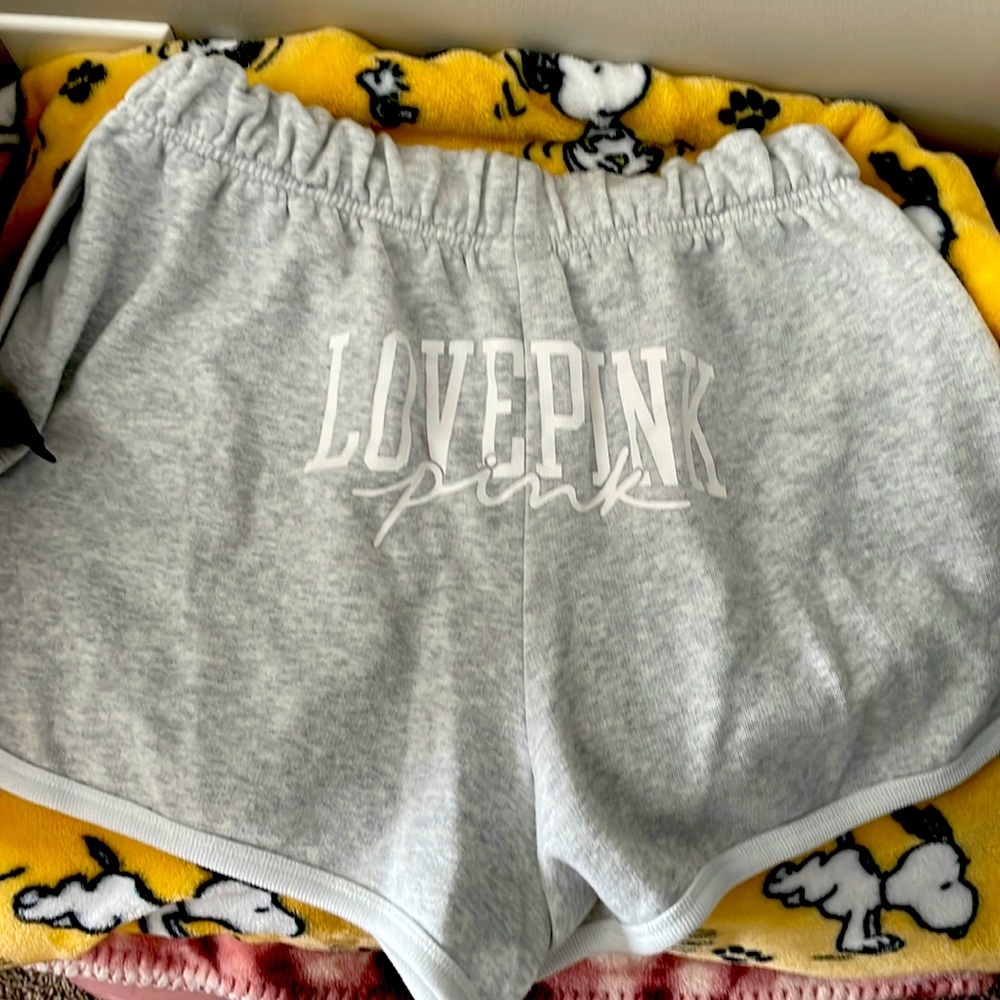 Victoria’s Secret PINK grey lounge shorts